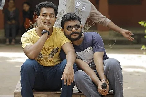 Asif Ali as college student in 'Kunjeldho'