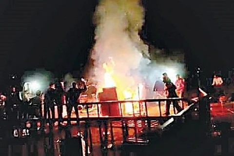 Angry about shortage of liquor, New Year revellers set venue on fire in Hyderabad