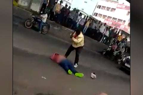 Man hacked to death in broad daylight in busy Hyd junction, shocking videos emerge