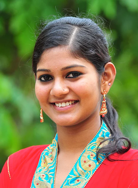 Ostracised for being Muslim and performing dance, 20-year-old Mansiya's story
