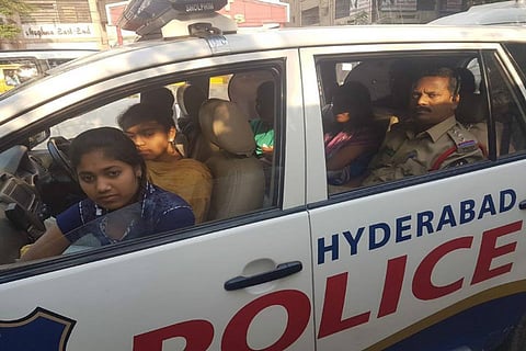 Hyderabad cop drops stranded students at exam centre, wins hearts