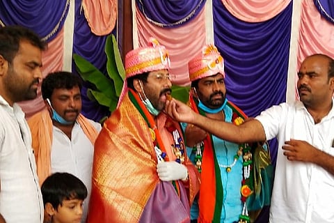Karnataka MLA Masala Jayaram holds birthday bash amidst lockdown