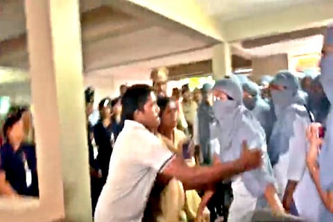 Video: AP cop assaults medical student during protest demanding holidays