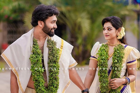 In pics: Popular Malayalam TV anchor Meera Anil marries businessman Vishnu