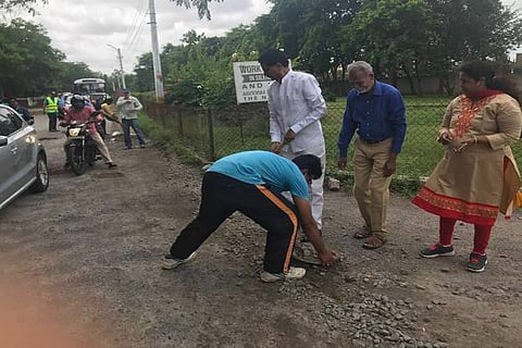 Frustrated with official apathy, Secunderabad senior citizens fill potholes on their own