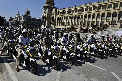 ‘New Year gift’: CM Kumaraswamy presents 911 new patrol bikes to Bengaluru police