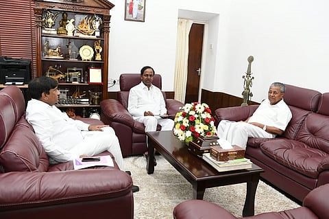Federal front? Telangana CM KCR meets Kerala CM Pinarayi in Thiruvananthapuram