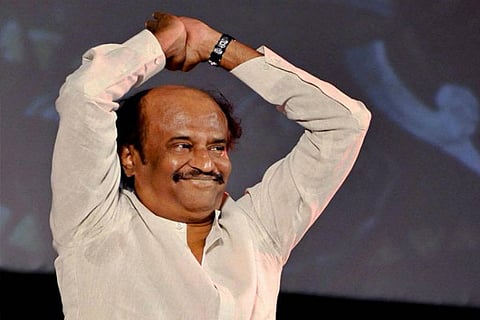 Not even 30 tweets, but Rajini clocks 3 million followers on Twiiter. Kabali da!