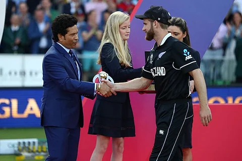 What Sachin told Kane Williamson while handing him Player of the Tournament trophy