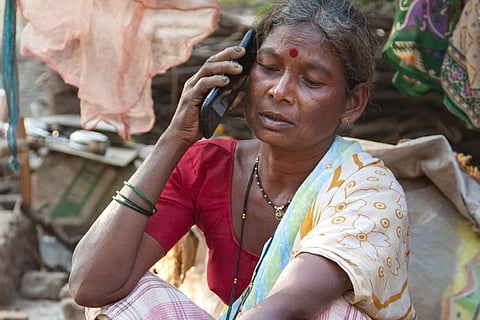 How affordable internet is helping women in India to bridge the mobile phone gender gap