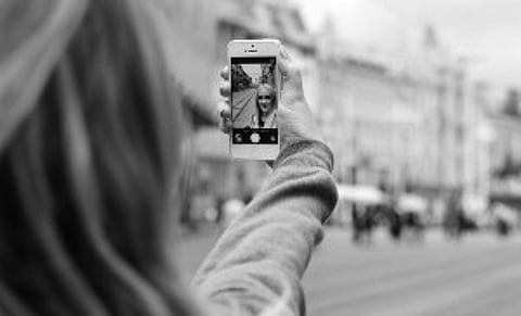 Here's why New York museums banned the selfie stick