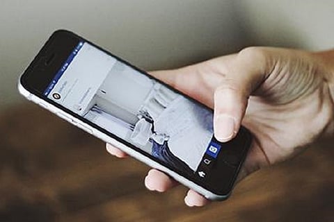 ASUS Zenfone 3 Max: Long lasting battery that charges other devices too