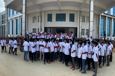 No facilities, unfair curfew: Govt medical college students in Telangana stage protest
