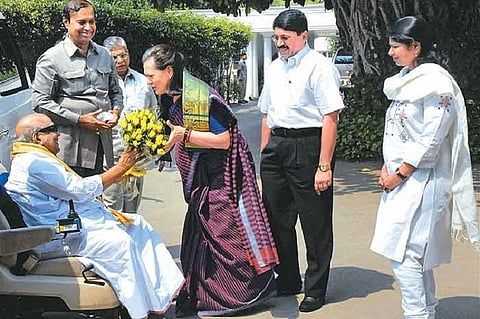 Nepotism or survival? Why Karunanidhi chose family when it came to New Delhi