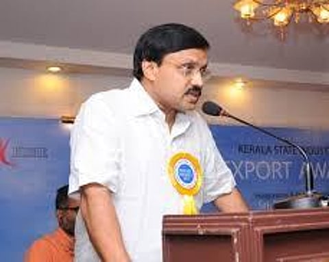 Vigilance sleuths raid Kerala official, seize cash and papers