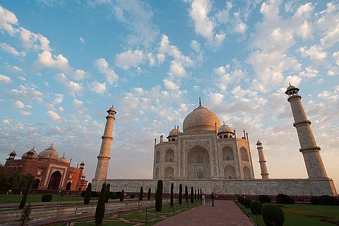 No cell phone service during Obama's Taj visit