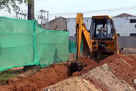 After TASMAC copies Kerala bar's ingenious maze, locals respond with trench warfare