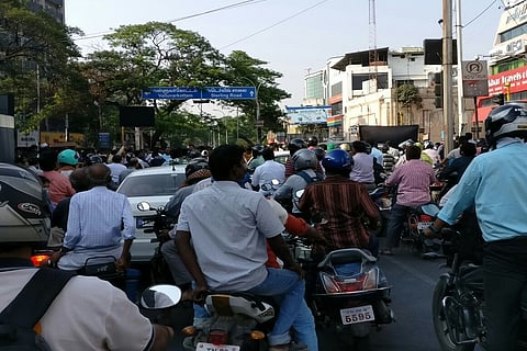 Jallikattu protests: Escalating tension results in traffic woes across Chennai