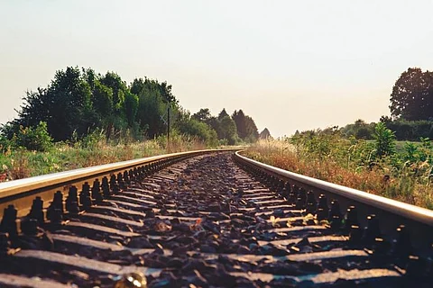 Student pushed off moving train in Bengaluru while resisting robbery attempt