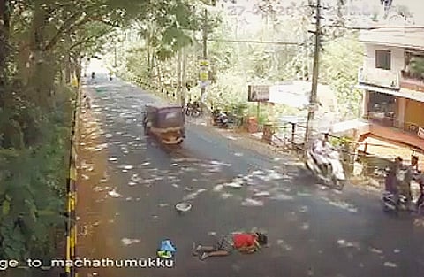 Ignored by passersby, Kerala woman found lying on road after being hit by bike