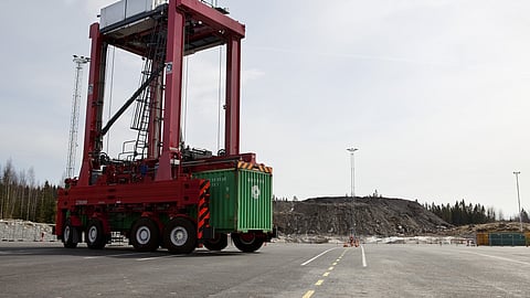 Kalmar reveals new generation of shuttle and straddle carriers