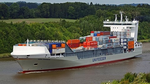 DP World Closes Acquisition of Unifeeder Group