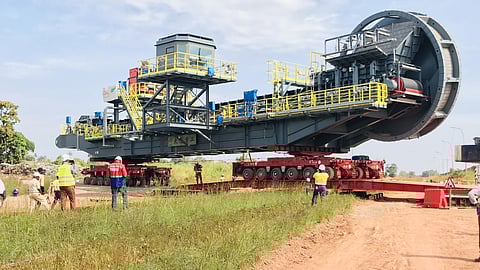 Watch: Bolloré Logistics’ Unique Heavy Lift Performance in Guinea