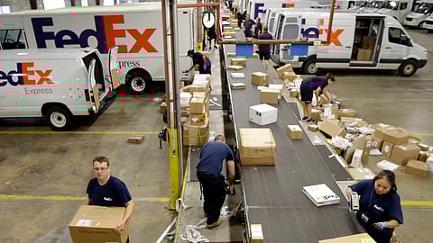 FedEx Express Not to Renew US Domestic   Contract with Amazon