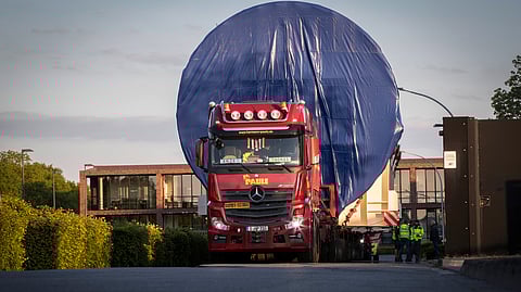 Mercedes-Benz Actros Trucks Transport Gigantic Pressure Tank