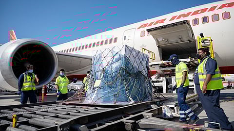 Dubai Receives First Shipment of AstraZeneca COVID-19 Vaccine