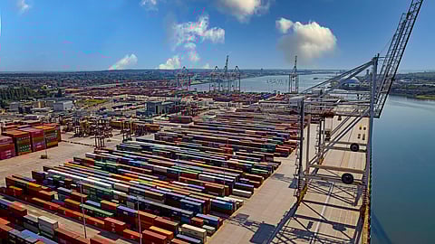 World’s Largest Cranes to Service All Berths at DP World Southampton