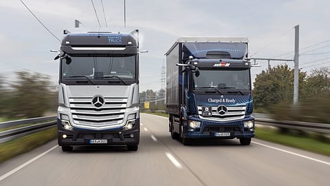 Daimler Truck’s Hydrogen-based Fuel-Cell Truck Licensed for Road Use