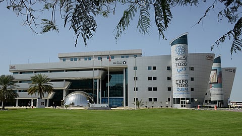 Dubai Customs Turns 100% Paperless