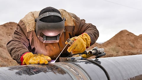 Bolloré Logistics Wins Contract for East African Crude Oil Pipeline