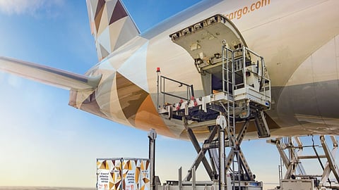 Etihad Cargo Renews its Contract with Jettainer