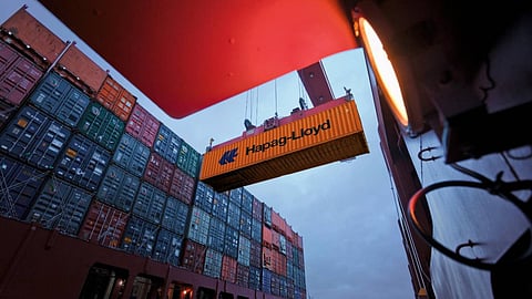 Hapag-Lloyd Acquires Stake in the Spinelli Group