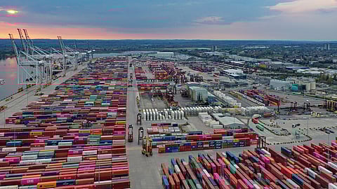 DP World Gross Volumes Grow 3.7% in First Quarter of 2023