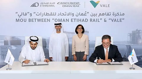Oman and Etihad Rail Company Sign Logistics MoU with Vale