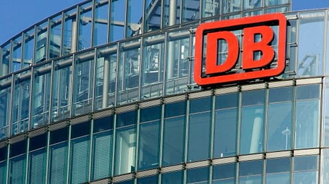 Deutsche Bahn Begins DB Schenker Sale Process