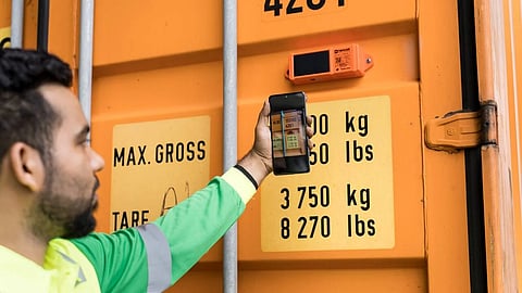 Hapag-Lloyd launches First Dry Container Tracking Product 'Live Position'