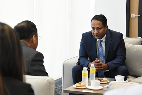 Photograph courtesy of India in the Philippines
Ambassador Kumaran recently sat down with Philippine economists on strengthening and diversifying India-Philippines developmental partnership in infrastructure, digitalization, blue economy and health.
