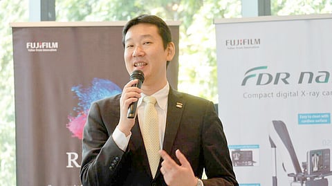 photograph courtesy
of axlpowerhouse.com
FUJIFILM Philippines Inc. president Masahiro Uehara.