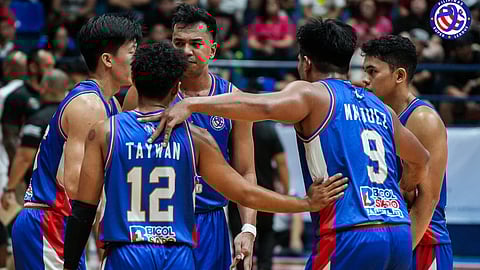 San Juan solo ang liderato