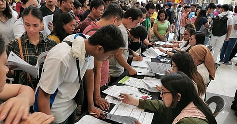 Voter’s certification now free, says Comelec