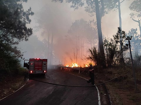 Blaze rages inside Camp John Hay