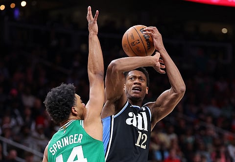 HAWKS SINILA ANG CELTICS