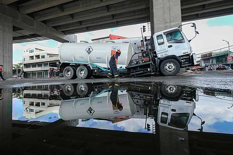 Chemical leak A portion of President Elpidio Quirino Avenue, a major thoroughfare in Manila, is temporarily closed after the supporting frame of a corrosive chemical transport tanker was severed while plying the road, resulting in a chemical leak of 15-tons of concentrated hydrochloric acid, also known as muriatic acid, which spilled on the road and drainage on Sunday. The Bureau of Fire Protection sprang into action to tame the toxic spill, saving the day and the ecosystem.