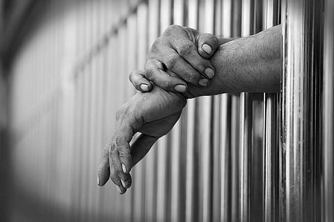 Caloocan smoking violation leads to drug raps arrest