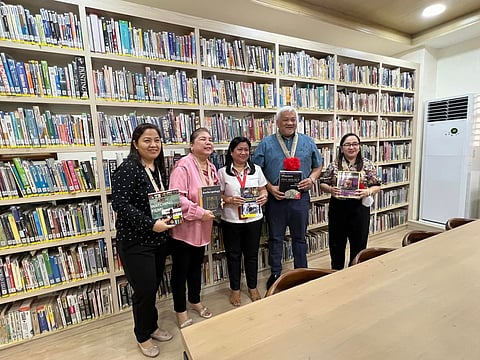 Angeles City opens first class library