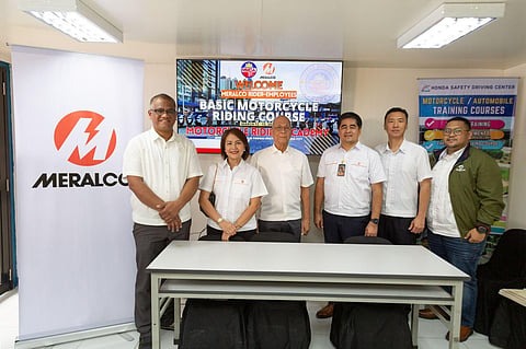 In the photo (from L-R) are MMDA Traffic Education Division Development Management Officer V Antonio B. Pagulayan Jr., Meralco National Government Sector Relationship Manager Gina G. Magno, MMDA Undersecretary Frisco S. San Juan, Meralco Vice President and Head of Facilities and Safety Management Jerry B. Lao, Meralco National Government Sector Head Rene Y. Sua, and Meralco Head of Corporate Occupational Safety and Environment Management Jose Rafael C. Atienza.